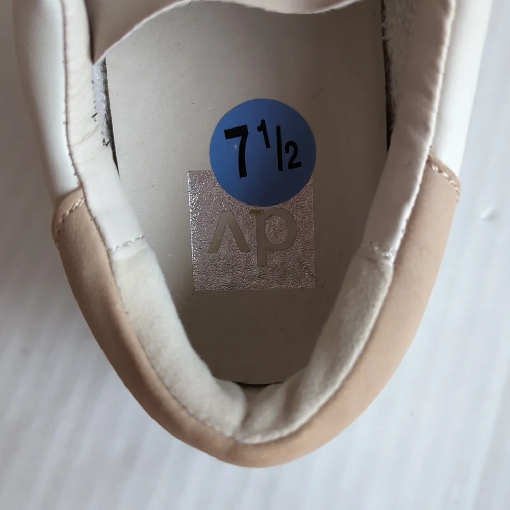 DV Dolce Vita Harryson Faux Leather Lace Up Sneakers 7.5 Blush Multi - Picture 11 of 16